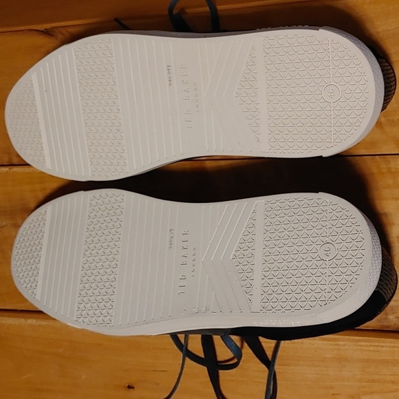 TED BAKER MEN'S DANNEZ TWO-TONE SUEDE LACE UP SNEAKER - Picture 9 of 15